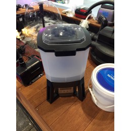 XL SunSun Solar Koi Feeder (CFF-212)